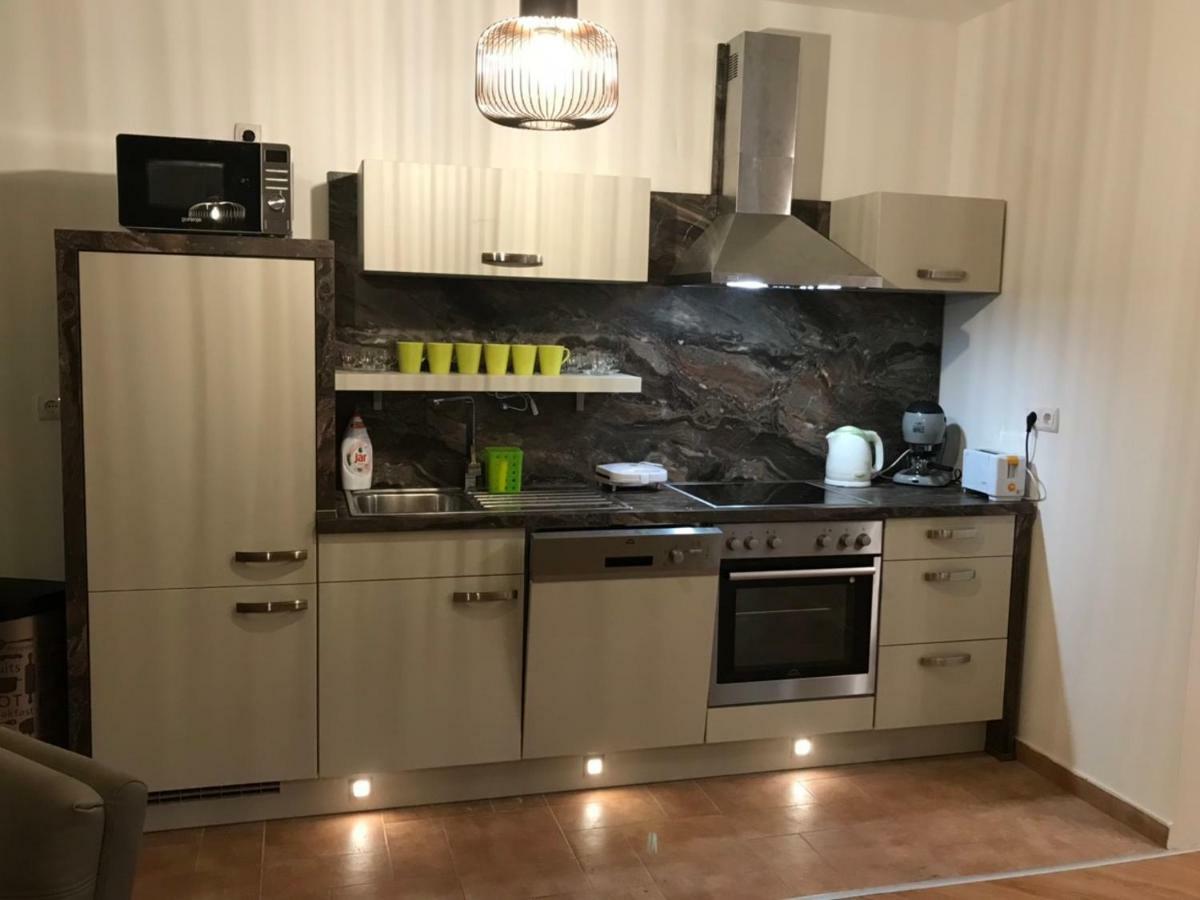 Diamond House Apartment Hajduszoboszlo Ngoại thất bức ảnh